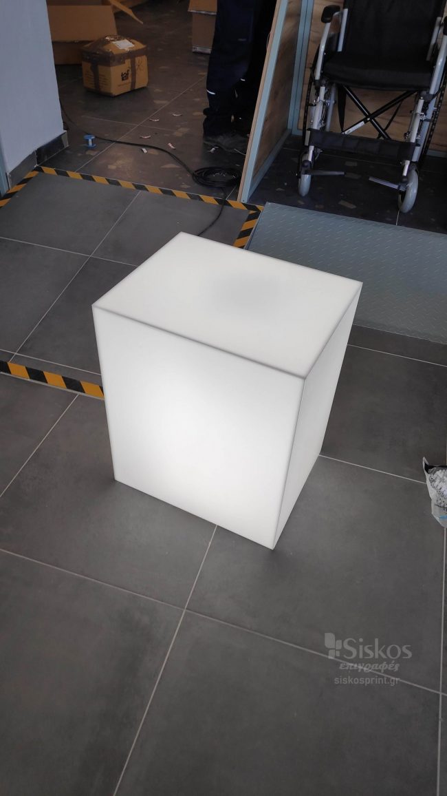 πλεξιγκλάς κουτί
